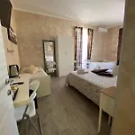 Joy نابولي