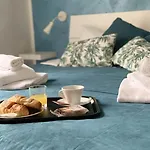 Joy 4* نابولي
